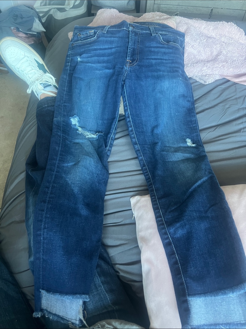Seven for All Mankind Dark Blue Distressed Slim ankle Jeans